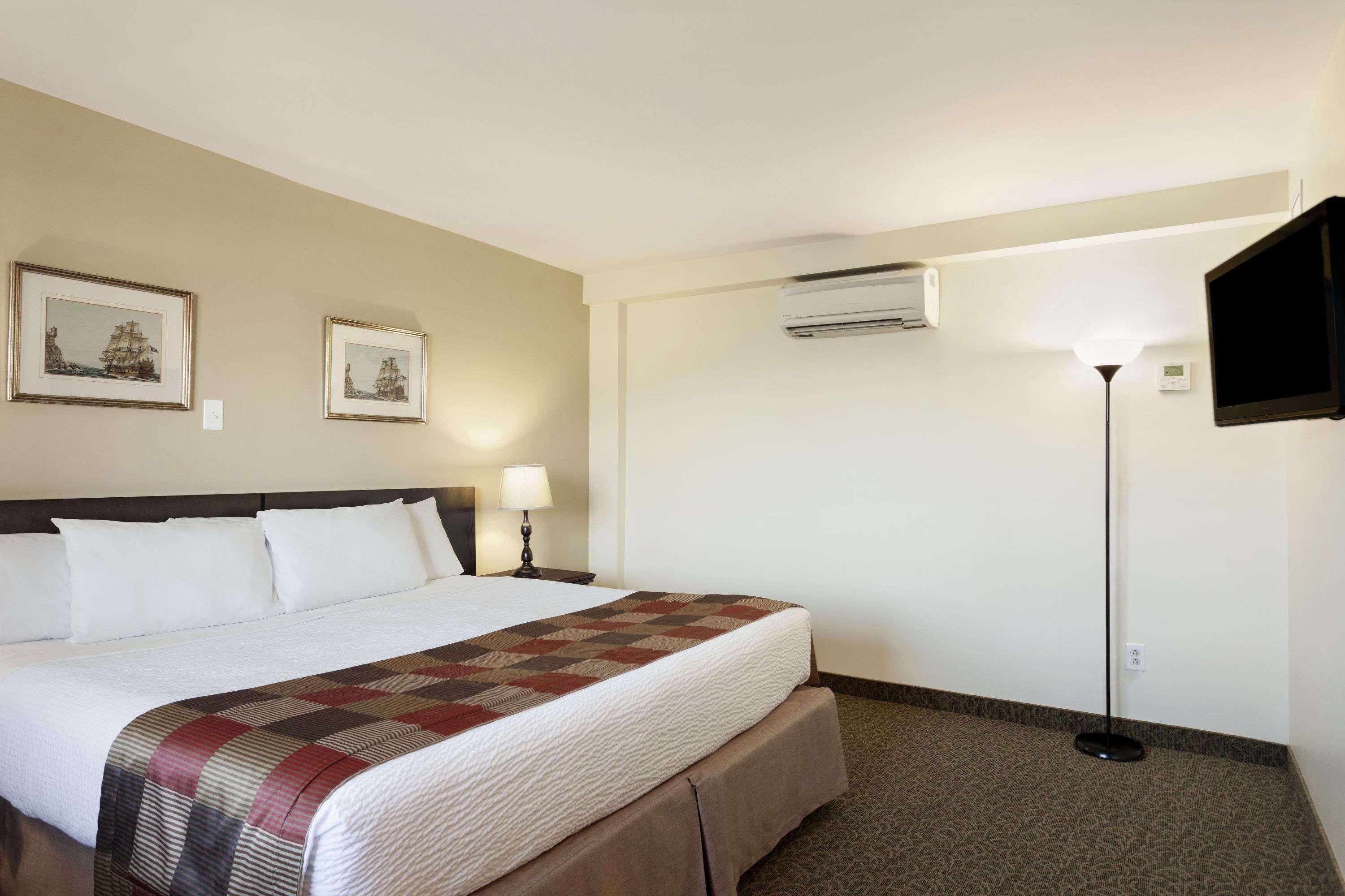 Days Inn By Wyndham Montreal East Εξωτερικό φωτογραφία