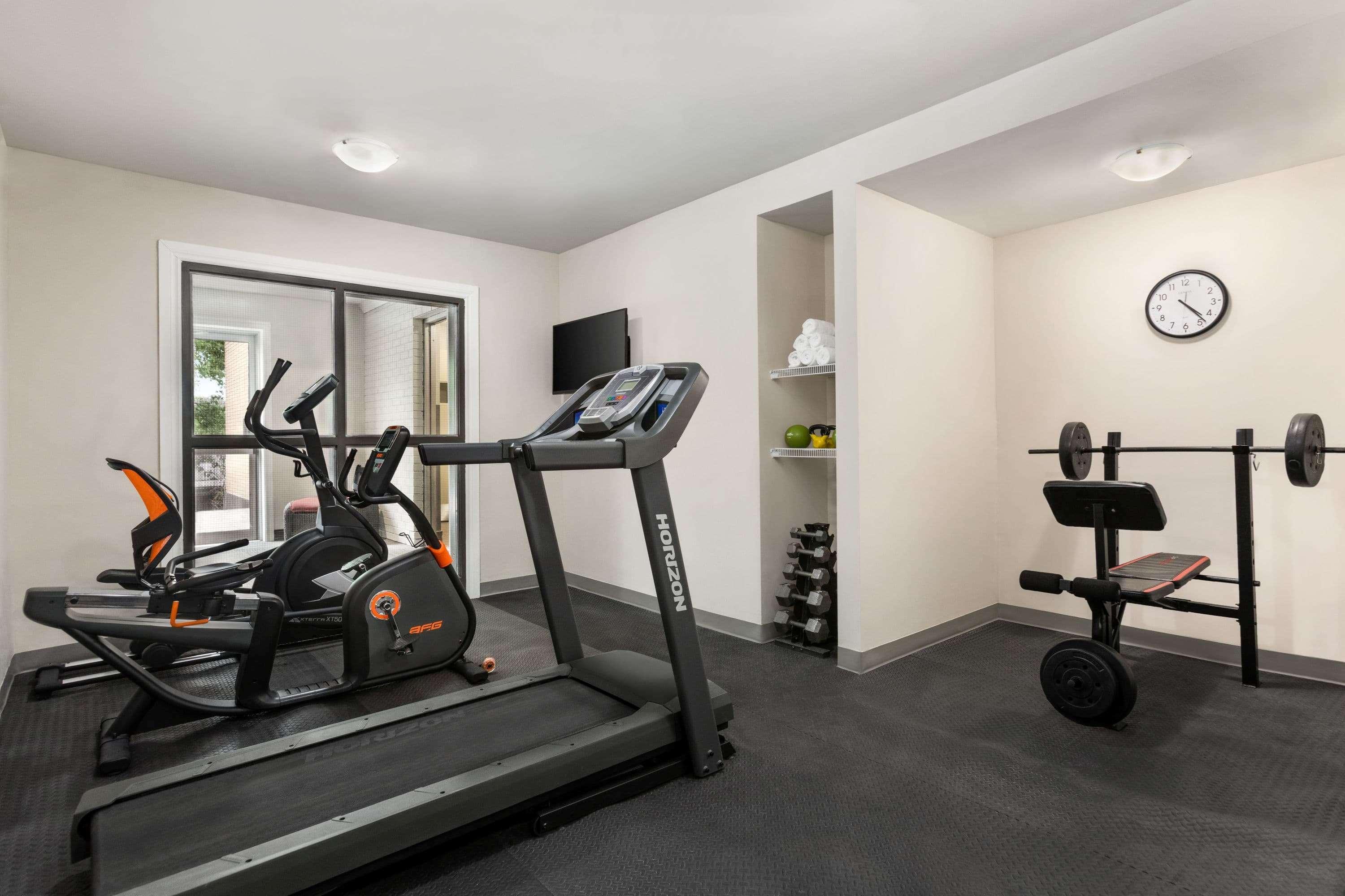 Days Inn By Wyndham Montreal East Εξωτερικό φωτογραφία